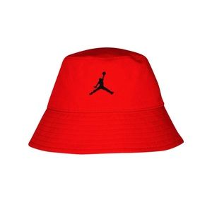 Jordan boys bucket hat size 8/20 color red